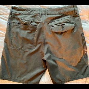 Like new Roark Revival Explorer shorts